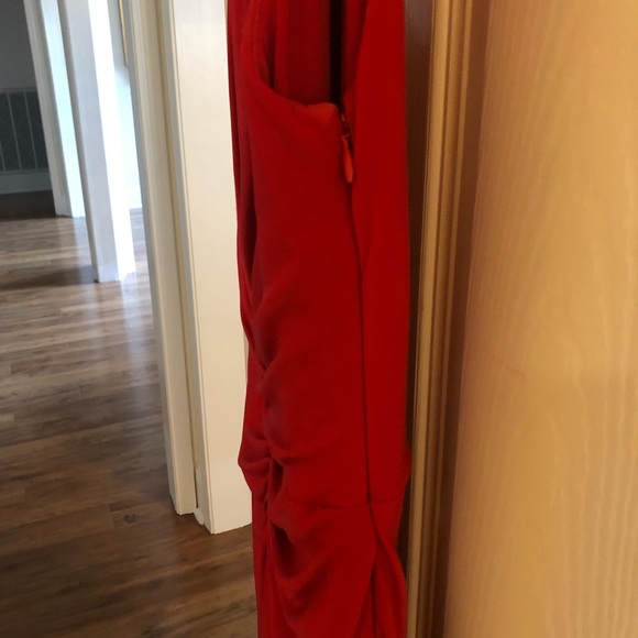 Gorgeous Vera Wang Formal - Picture 5 of 6